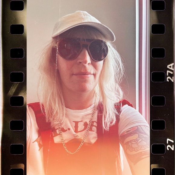 Hello, I am Paige! ☺️ - Picture 3 of 4